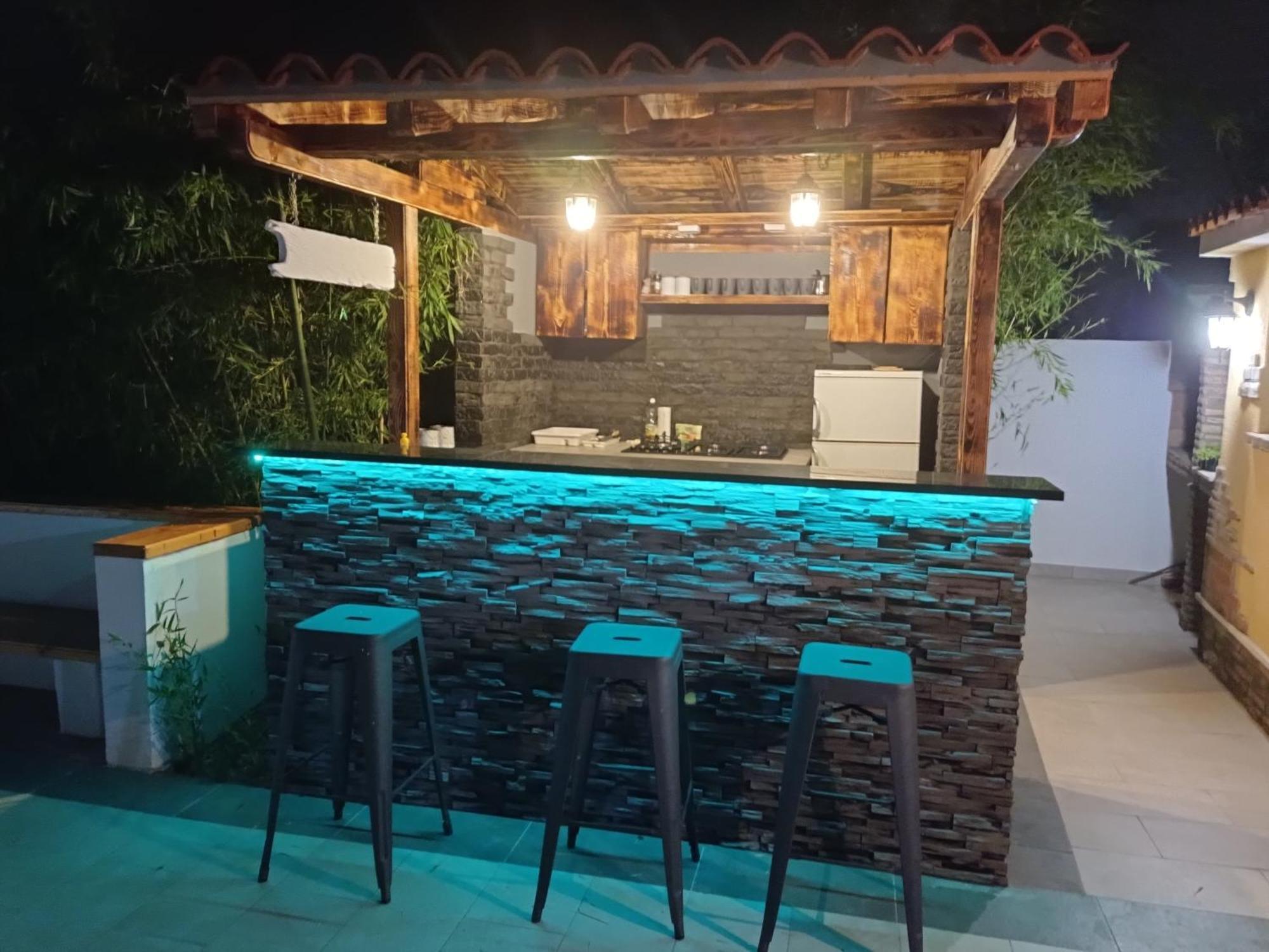 Holiday Home Carla And Dajana Veliki Vareski Exterior photo